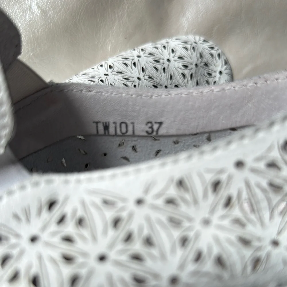 Denim&Co Cream Espadrilles Casual Slip-On